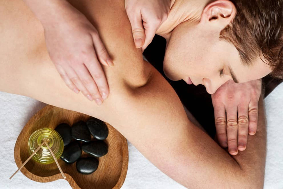 Aroma-Therapy-Massage-Image-4